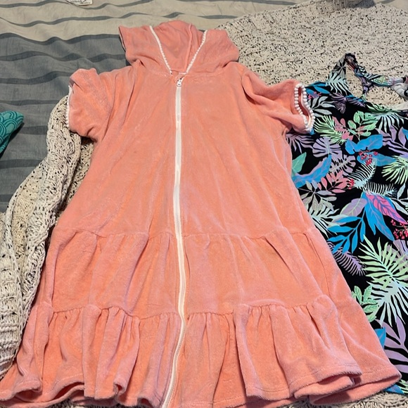 EUC Cat & Jack and Art Class Swim Coverups - Picture 4 of 10